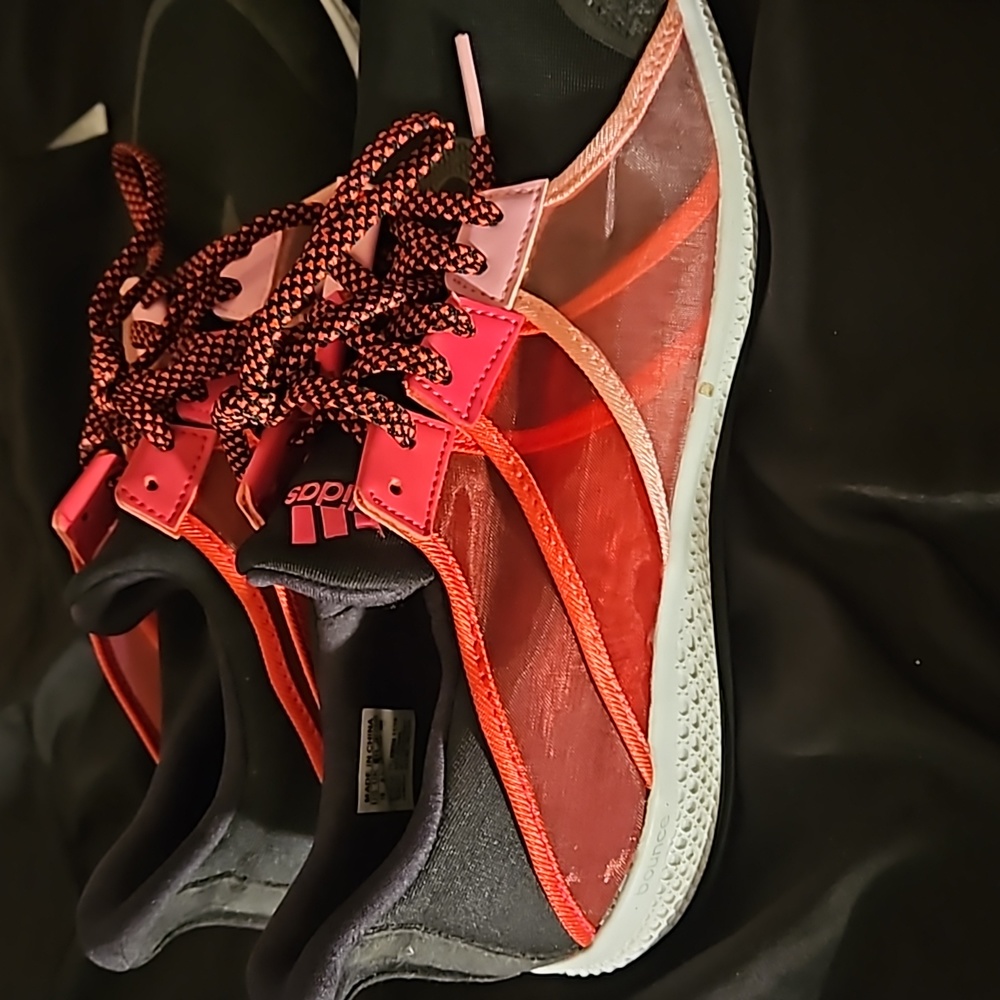 Women's Size 8.5 Adidas Bounce Trainers - Picture 4 of 4